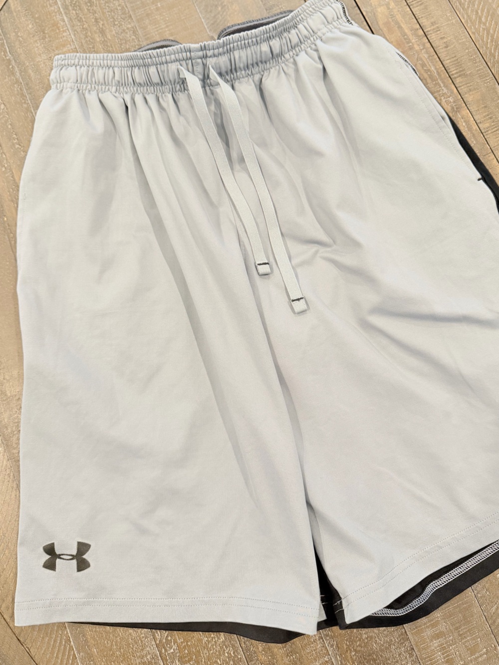 Under Armour Men's Light White Hoodie with Drawstrings